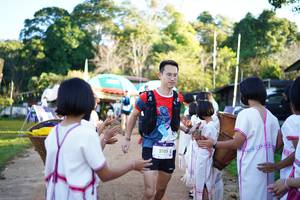 BIB: 2105, 
                            <button type="button" onclick="openModal(18984064)" class="btn btn-primary btn-sm float-right btn-popup" data-toggle="modal" data-target=".modal-high-quality">
                        <i class="fas fa-shopping-cart"></i> Add to Cart
                    </button>
                                            <button type="button" onclick="isThisMe(18984064, true)" class="btn btn-success btn-sm float-right btn-popup btn-isme hidden" data-toggle="tooltip" data-placement="bottom" title="นี่คือรูปของคุณใช่ไหม คลิกที่นี่เพื่อเอาเข้าอัลบั้ม">
                        <i class="fas fa-plus"></i> Add to album
                    </button>
                    <button type="button" onclick="isThisMe(18984064, false)" class="btn btn-warning btn-sm float-right btn-popup btn-isnotme hidden">
                        <i class="fas fa-ban"></i> Remove from album
                    </button>